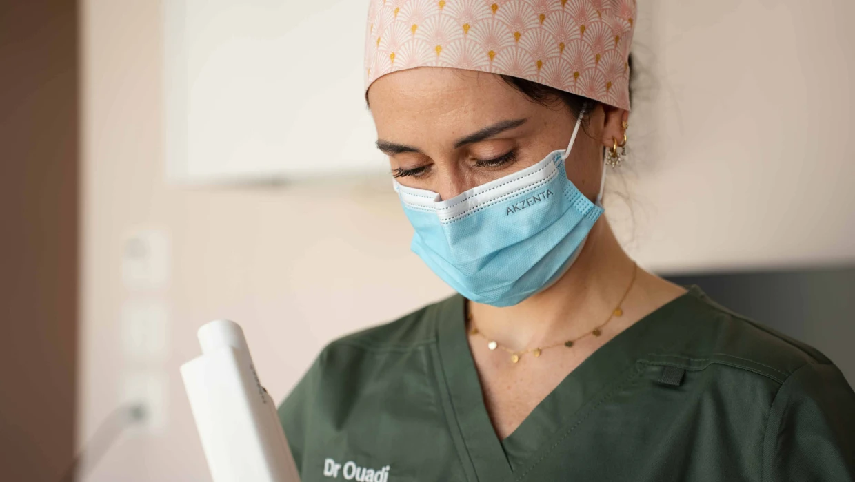 Dr Dany Leal, orthodontiste spécialiste, à la clinique dentaire Trèfle d'Or à Lancy 1212